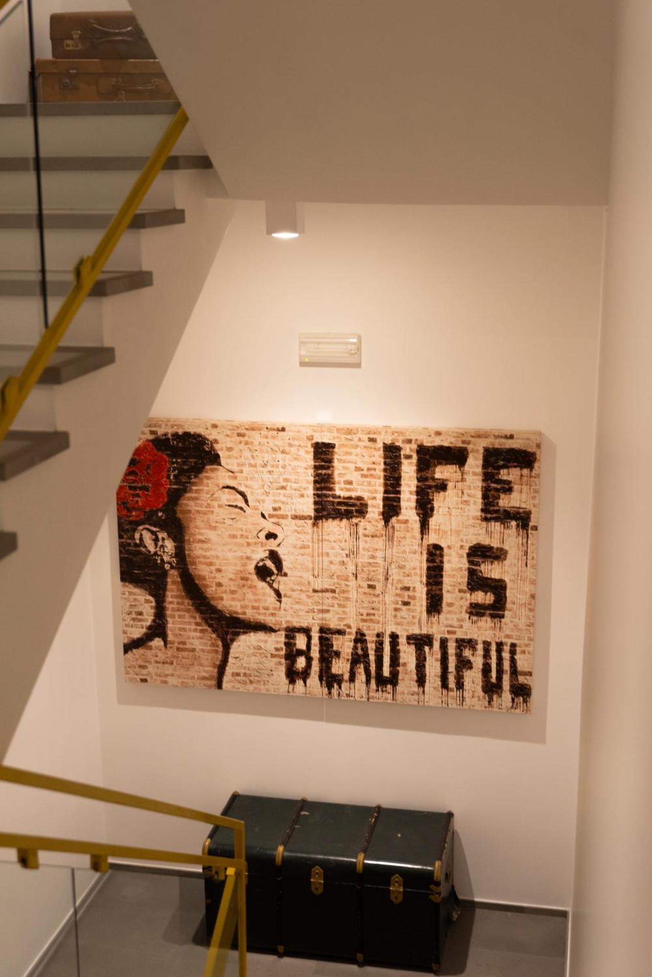 Copacabana Hotel Design มาร์เกริตา ดิ ซาวอยา ภายนอก รูปภาพ